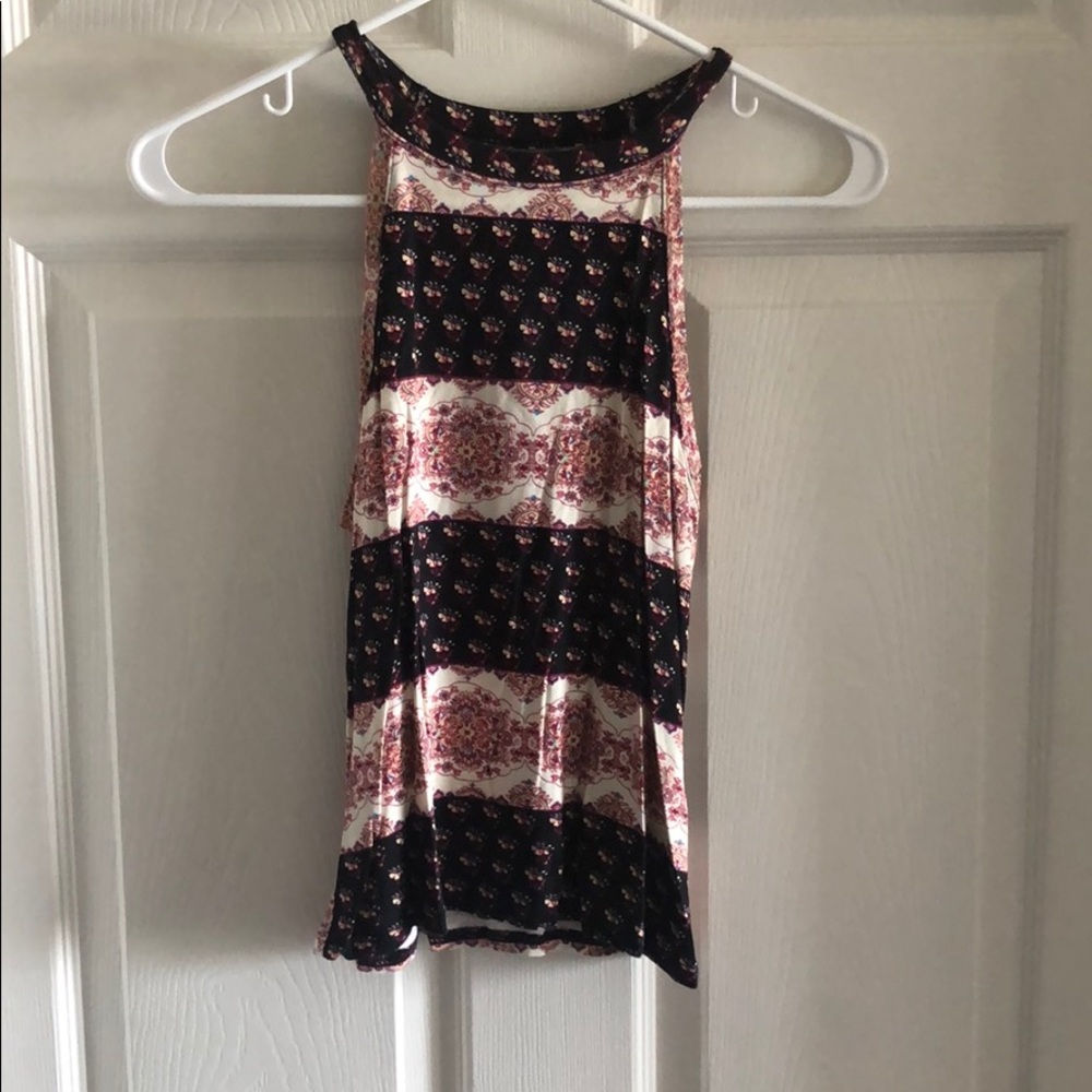 Patterned Tank
